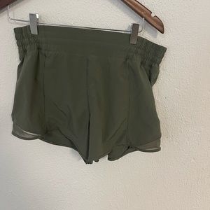 Lululemon hotty hot olive color shorts